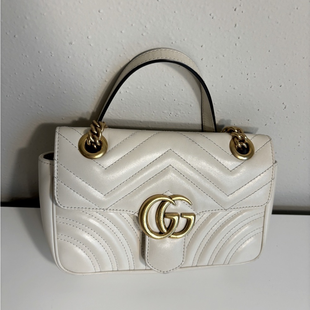 Gucci Marmont Matelassé Leather Shoulder Bag